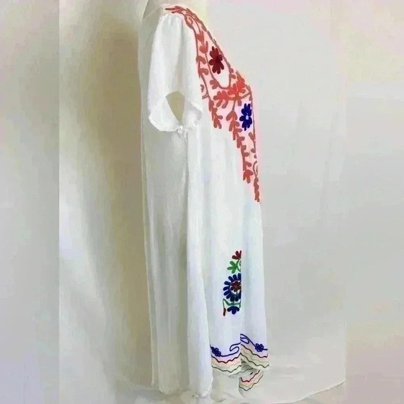 ACE Fashion Embroidered Dress - Picture 4 of 10